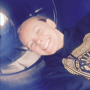 Meet your Posher, Cassi